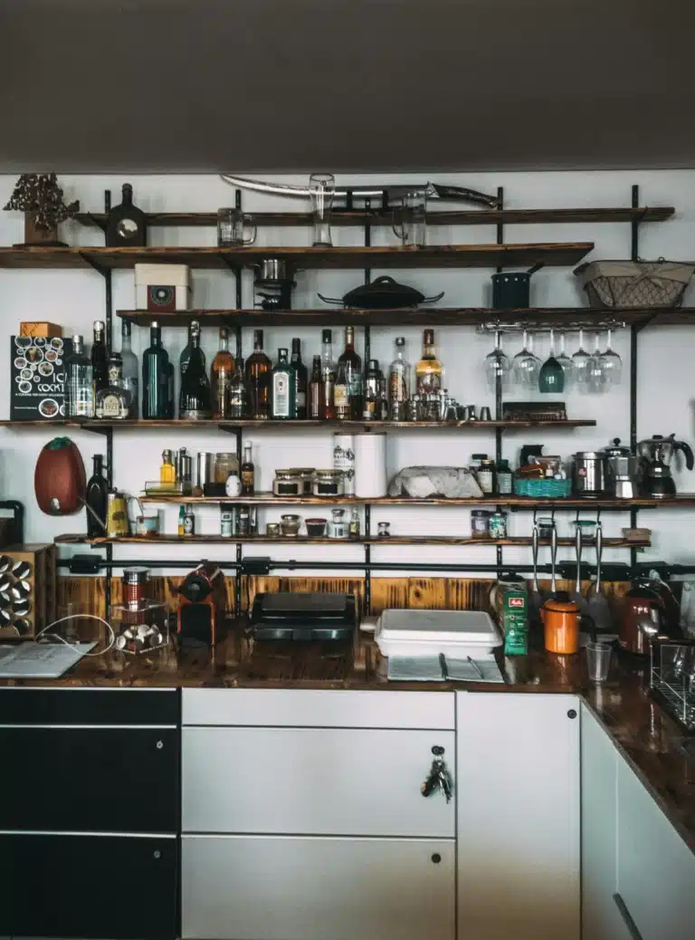 How to construct a home bar