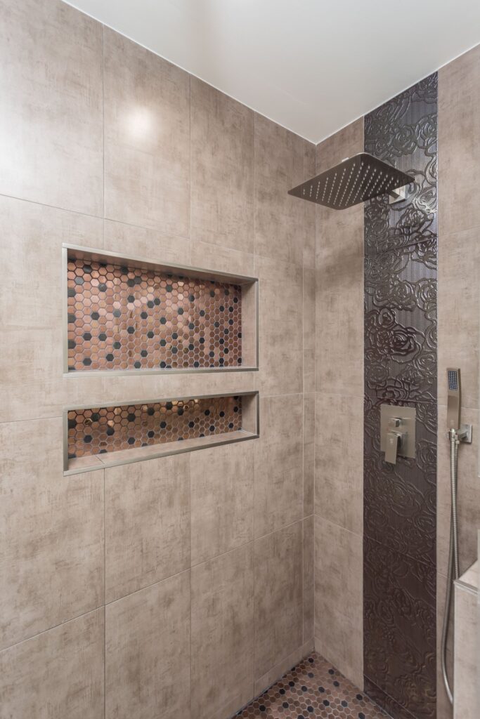 Twin niches set at heights that can be reached without stretching
