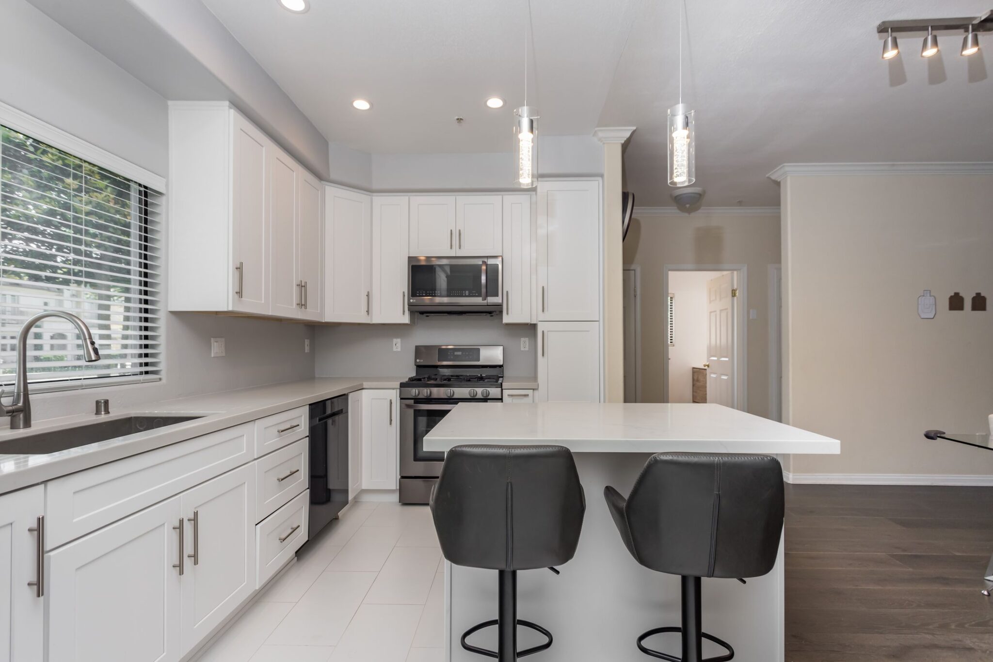 Completed kitchen remodel in a South Florida home