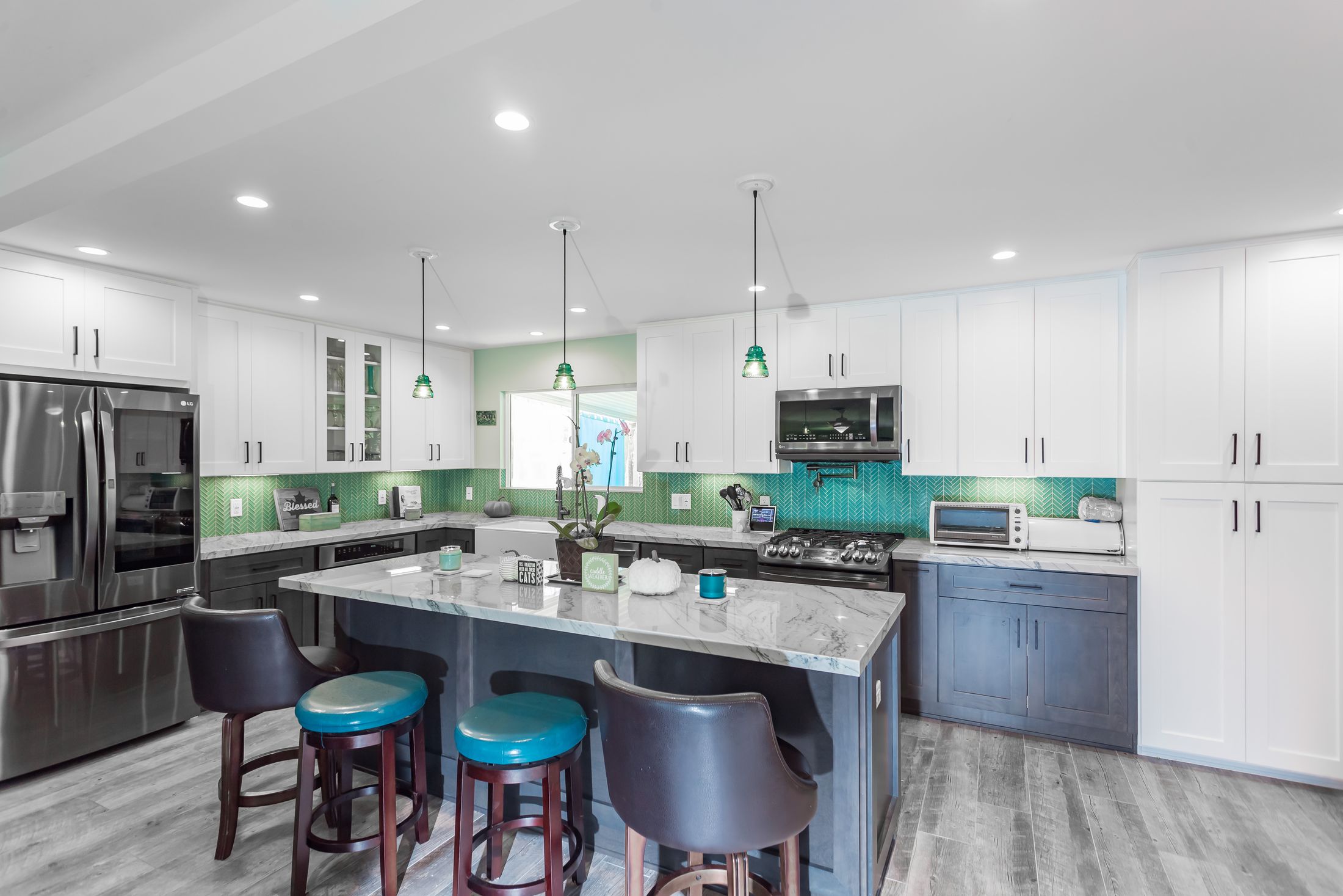 Completed kitchen remodel in a South Florida home