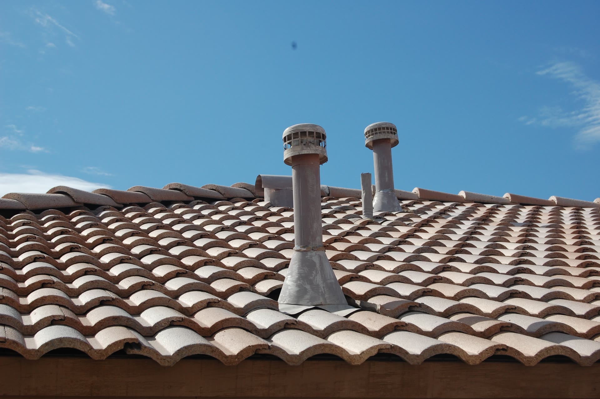 Barrel tile roof with ridge ventilators, from the Elbaz Construction library