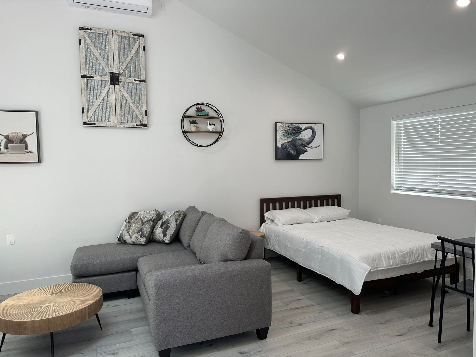 Living and sleeping area in a completed accessory unit