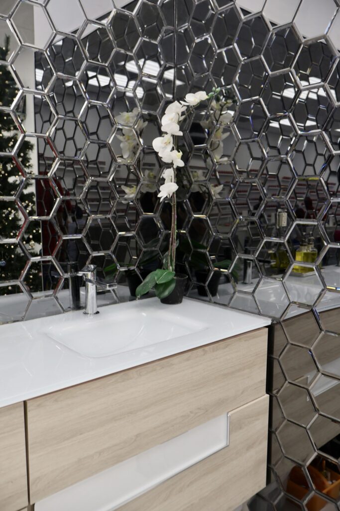 Nail Salon & Spa Interior Buildout with Mirrored Hexagon Accent Wall — photo 37