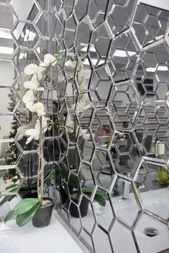 Nail Salon & Spa Interior Buildout with Mirrored Hexagon Accent Wall — photo 41