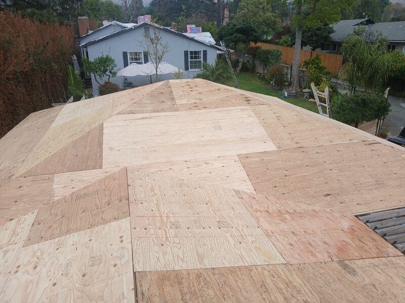 Roof inspection and wind mitigation work by Elbaz Construction across South Florida: shingle and tile roof coverings, decking, underlayment and roof penetrations